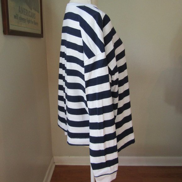 Old Navy The Easy Tee 💋 - Picture 3 of 9